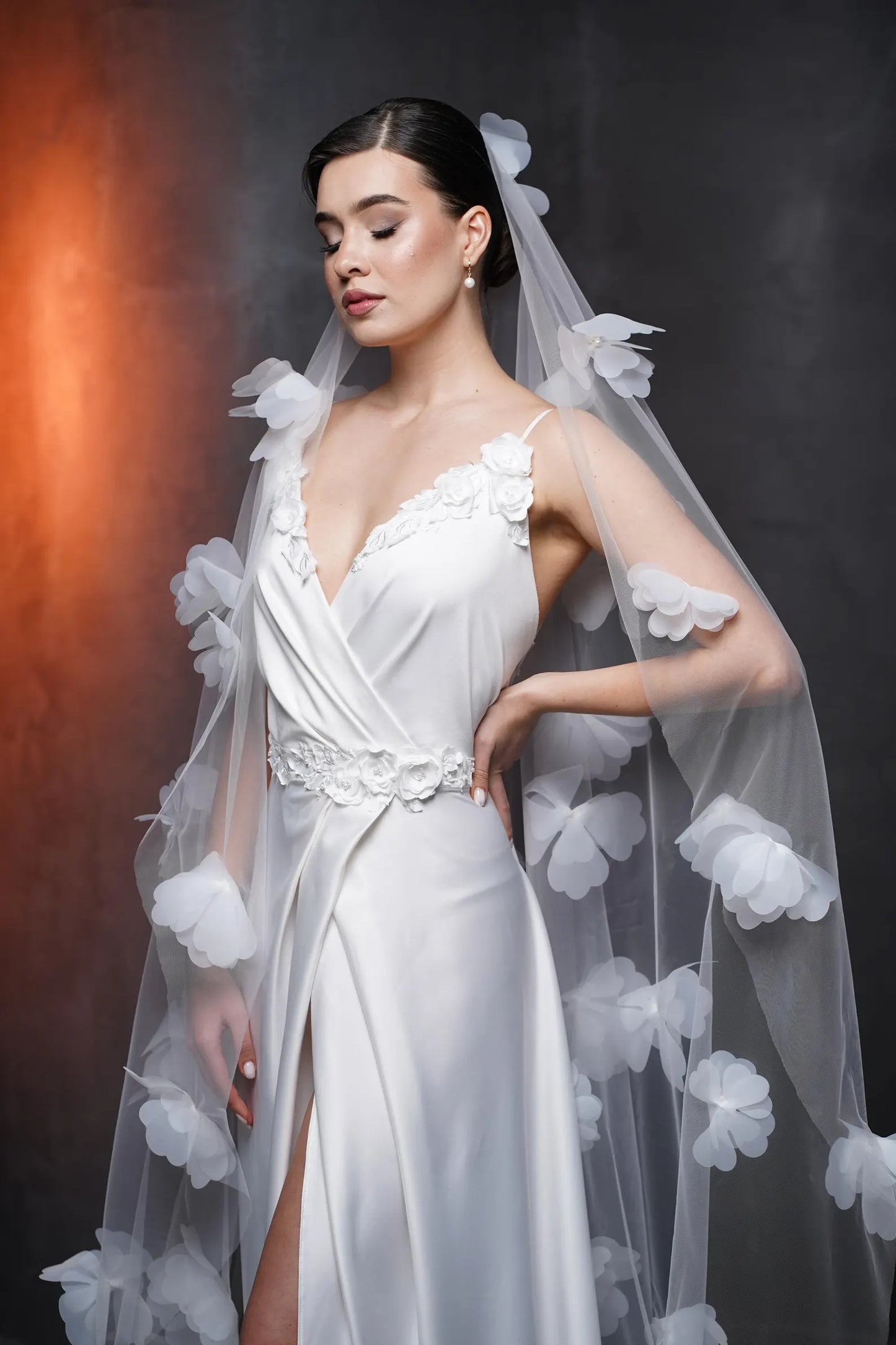 Cathedral Oval Bridal Veil with 3D Flowers