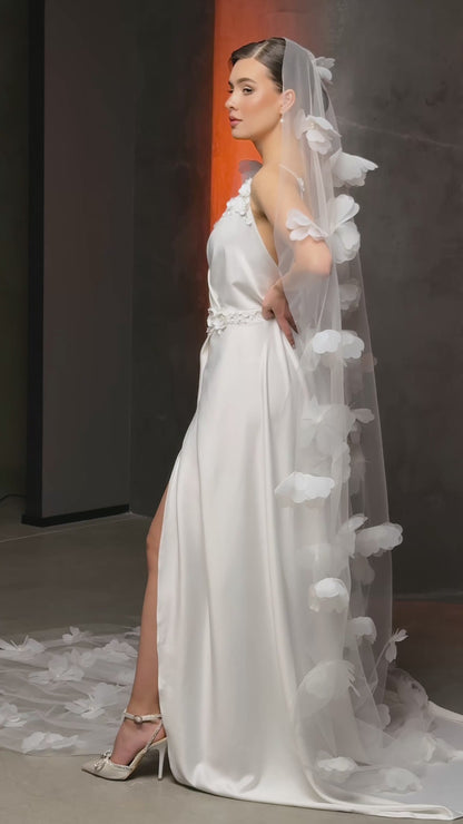 Cathedral Oval Bridal Veil with 3D Flowers