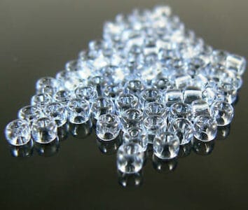 A Milanis wedding veil adorned with Matsuno beads for added elegance.