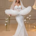 Milky White Fingertip-Length Bridal Veil