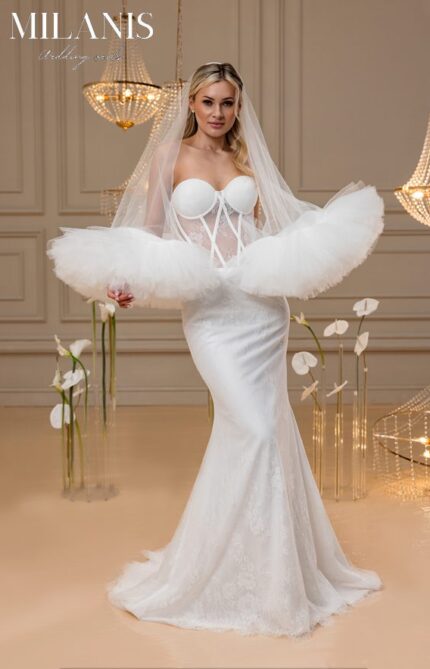 Milky White Fingertip-Length Bridal Veil